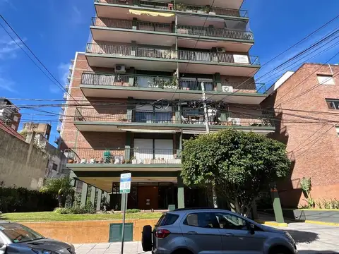 Depto 3 amb en venta zona Martinez