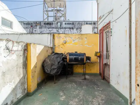 Depto Tipo Casa en Venta de 5 ambientes