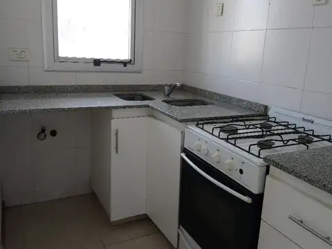 Departamento en Alquiler con 1 cochera
