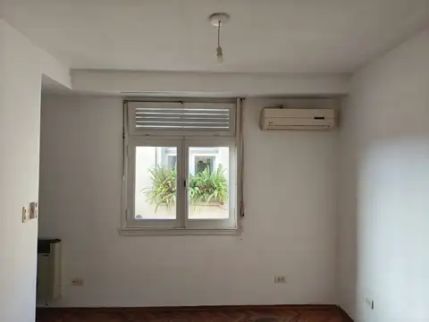 Depto Tipo Casa en Venta 60 años