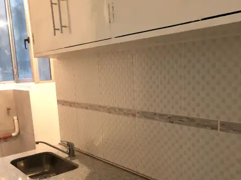 Oficina 3 ambientes con 1 baño