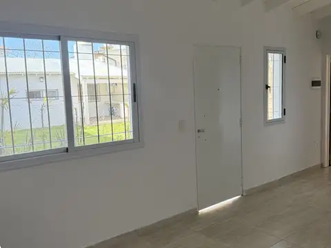 Depto Tipo Casa en Alquiler en Beccar, $ 700.000