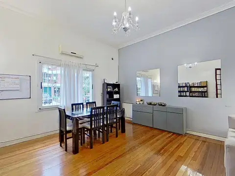 Depto Tipo Casa en Venta 100 años