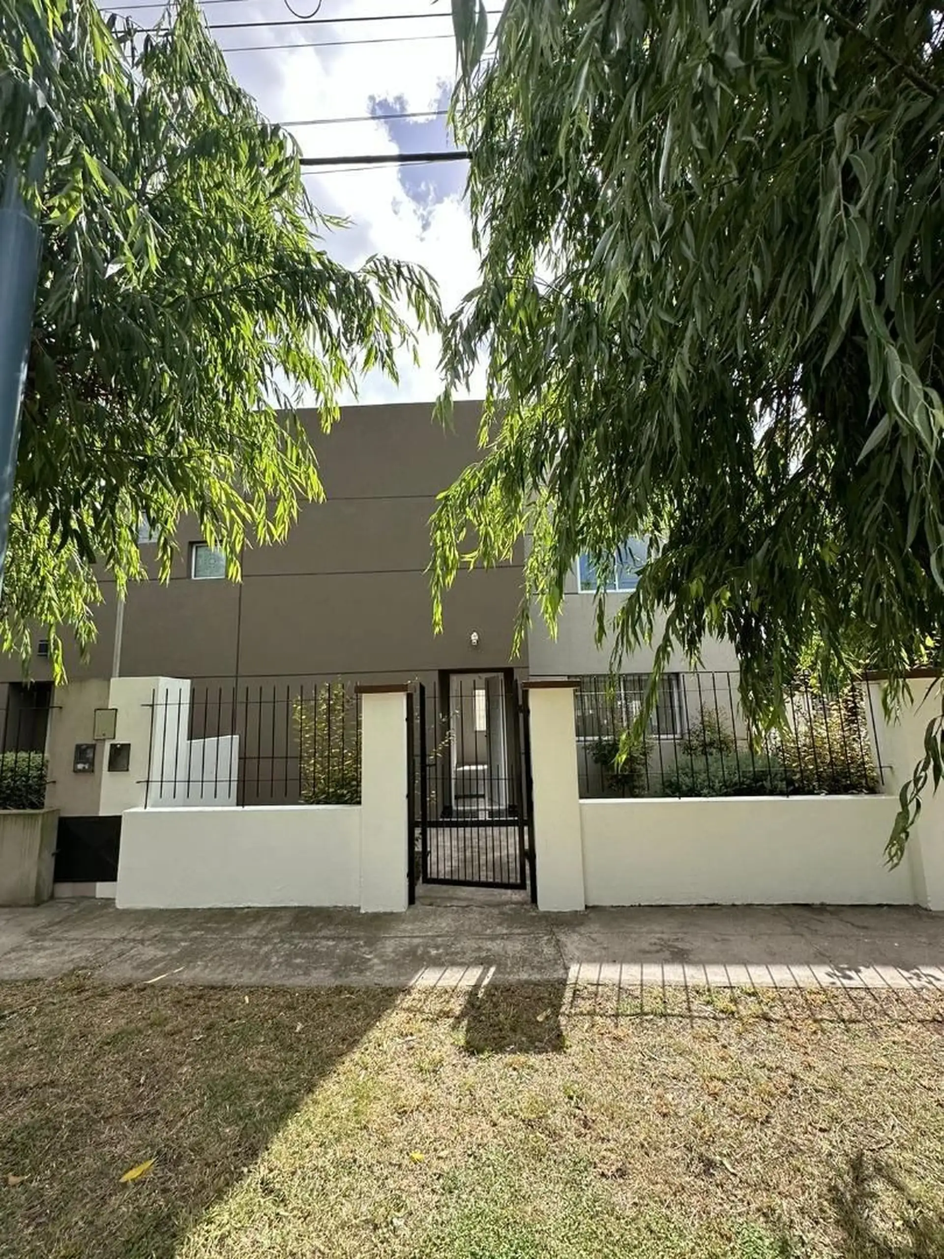 Venta de Casa 4 AMBIENTES en Los Pinares