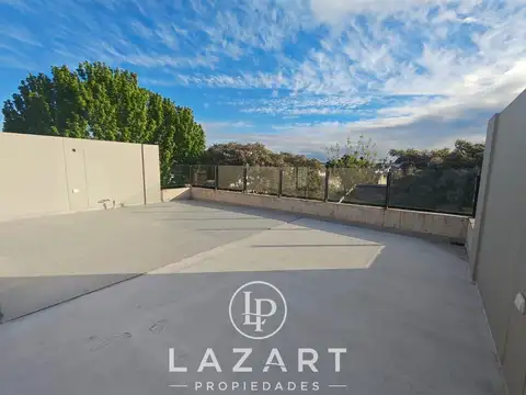 PISO A ESTRENAR EN SAN ANDRES..COCHERA DOBLE Y TERRAZA PROPIA