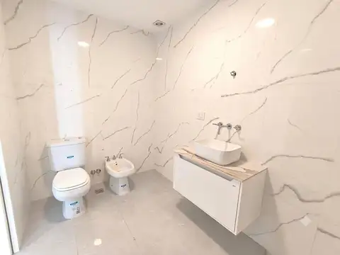 Departamento en Alquiler con 2 cocheras
