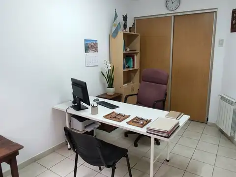 VENTA CASA 4 AMBIENTES FLORESTA INVERSION PERMUTA