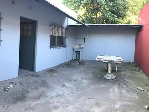 Depto Tipo Casa en Alquiler con 1 cocheras