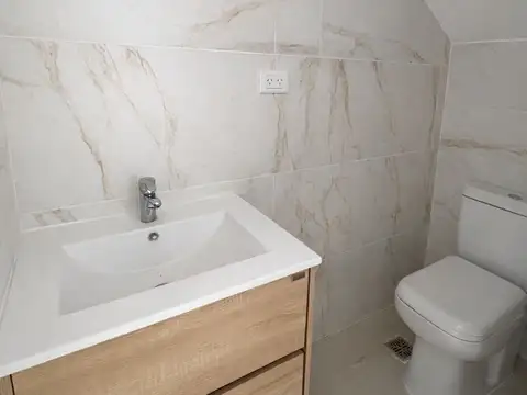 Casa 3 ambientes con 2 baños