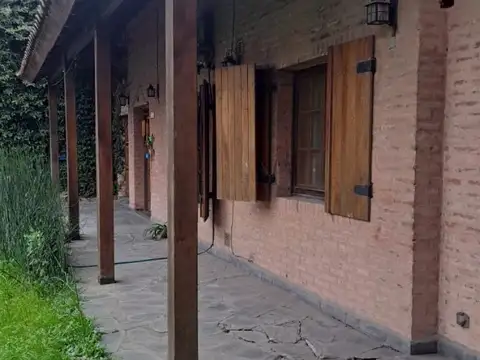 Casa Ideal Familia Numerosa con Pileta y Parque!