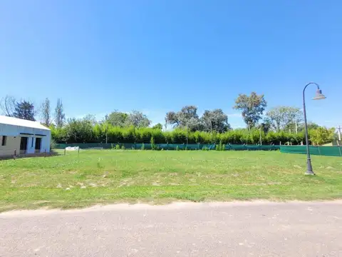 Terreno en Venta en Solar de alvarez Barrio Privado, USD 65.000
