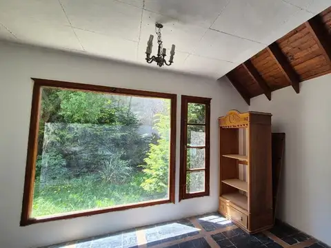 Casa en Alquiler con 1 cochera