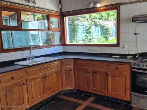 Avenida Jardín Botánico 1700