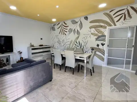 CASA 2 DORMITORIOS 1 BAÑO Y HERMOSO PATIO  PHO9589412