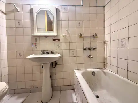 Depto Tipo Casa en Venta 52 años