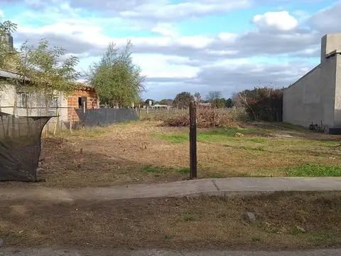 VENTA LOTE EN GOWLAND "LA PAMPITA" Mercedes B.