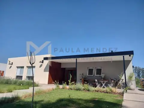 Casa  en Venta en Monet Barrio Privado, Campana, G.B.A. Zona Norte