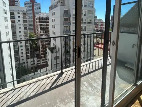 ARCOS 1700, PISO ALTO, BALCÓN, 3 AMB, SURER LUMINOSO!
