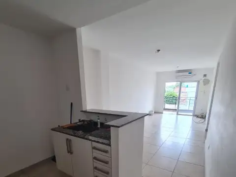 Joaquín V. González 900