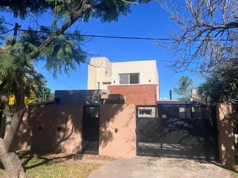Casa en Villa Elvira