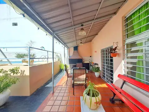 Casa en Venta en Valentin Alsina, USD 260.000