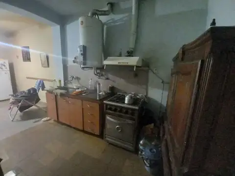 Casa 5 ambientes con 1 baño