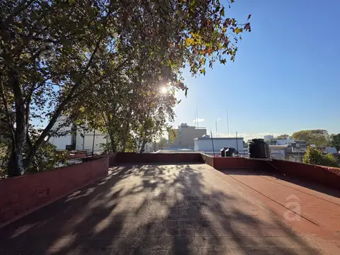PH en Villa Ballester - Venta - Dos Ambientes - Terraza propia.