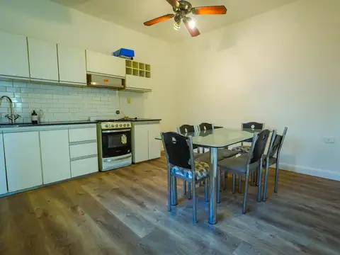 Casa 3 ambientes con 2 baños