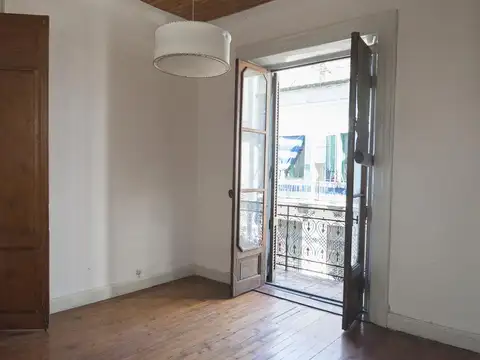 Depto Tipo Casa en Venta de 5 ambientes