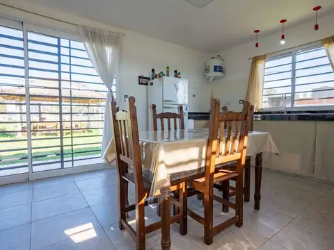 Casa 2 ambientes con 1 baño