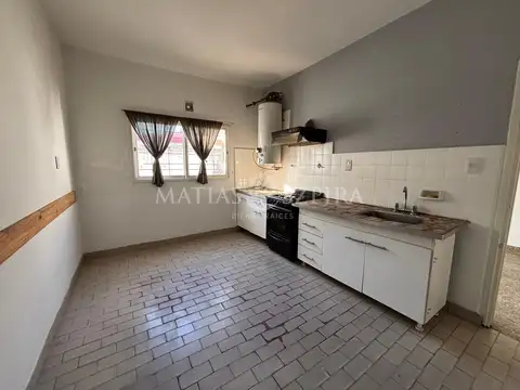 Casa en Venta en Morón, USD 110.000