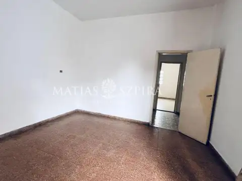 Casa en Venta en Castelar, USD 80.000