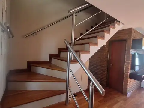 Depto Tipo Casa en Venta en Crucesita, USD 110.000
