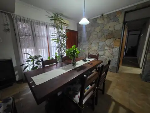 VENTA CASA EN EL BARRIO TRAPICHE DE GODOY CRUZ