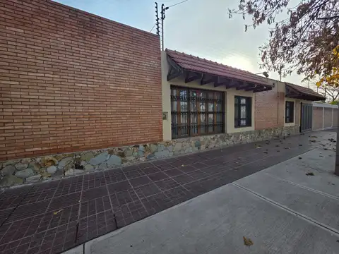 Casa en Venta en Gobernador Benegas, USD 95.000