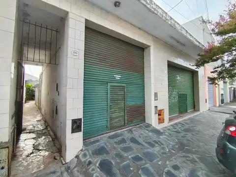 Venta Local, Cochera y 2 Casas a Reciclar Avenidas