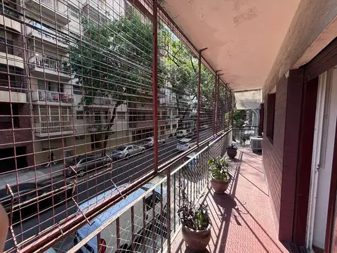 3 AMB FTE C/ESCRITORIO - BALCON Y PATIO - APTO PROF