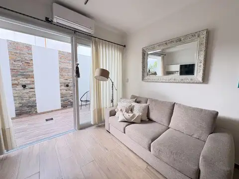 departamento de 3 ambientes en venta en Lomitas con patio