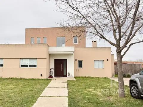 CASA EN VENTA HARAS SANTA MARIA