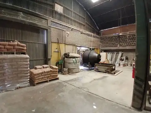 Galpones en venta  - Guaymallén