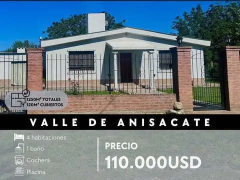 Venta De Chalet De 4 Dormitorios A 300M De Ruta 5, En Valle De Anisacate
