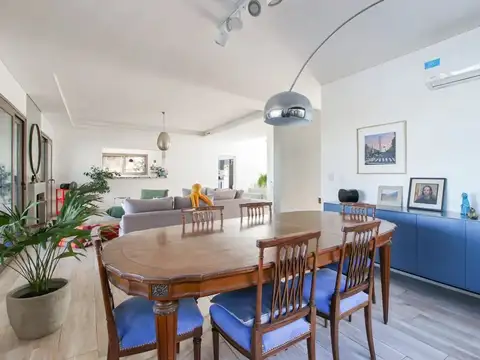 Casa 5 ambientes con 3 baños
