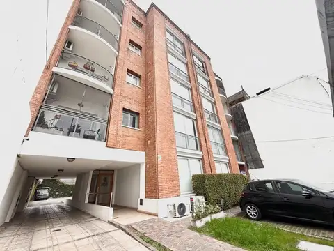 Aristobulo Del Valle 300, Piso 4