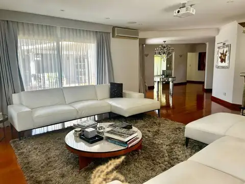 Casa en Alquiler de 5 dormitorios