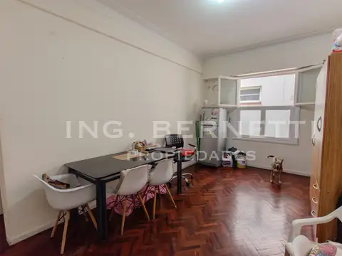 Giribone 600, Piso 1