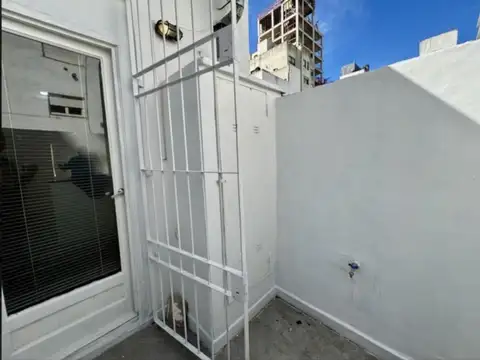 Depto Tipo Casa en Venta 1 año