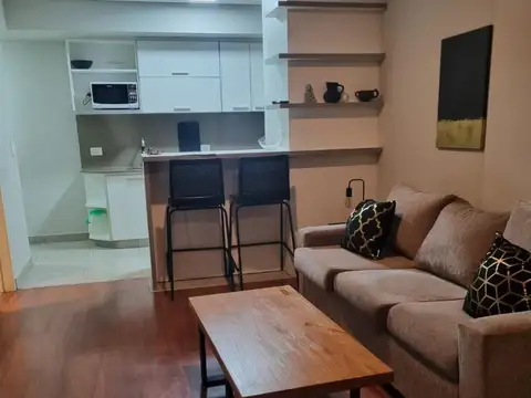 Avenida Luis María Campos 300