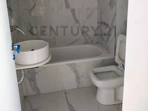 Monoambiente con Balcón y parrilla en venta en Caballito