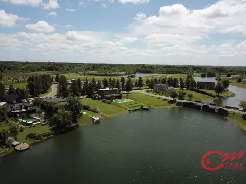 Terreno en Venta 26,26  mts Fondo