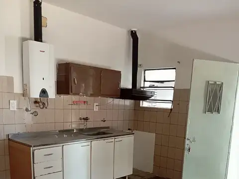 PSJE DE LA SIERVA N° 2508 - CASA DE 2 DORMITORIOS